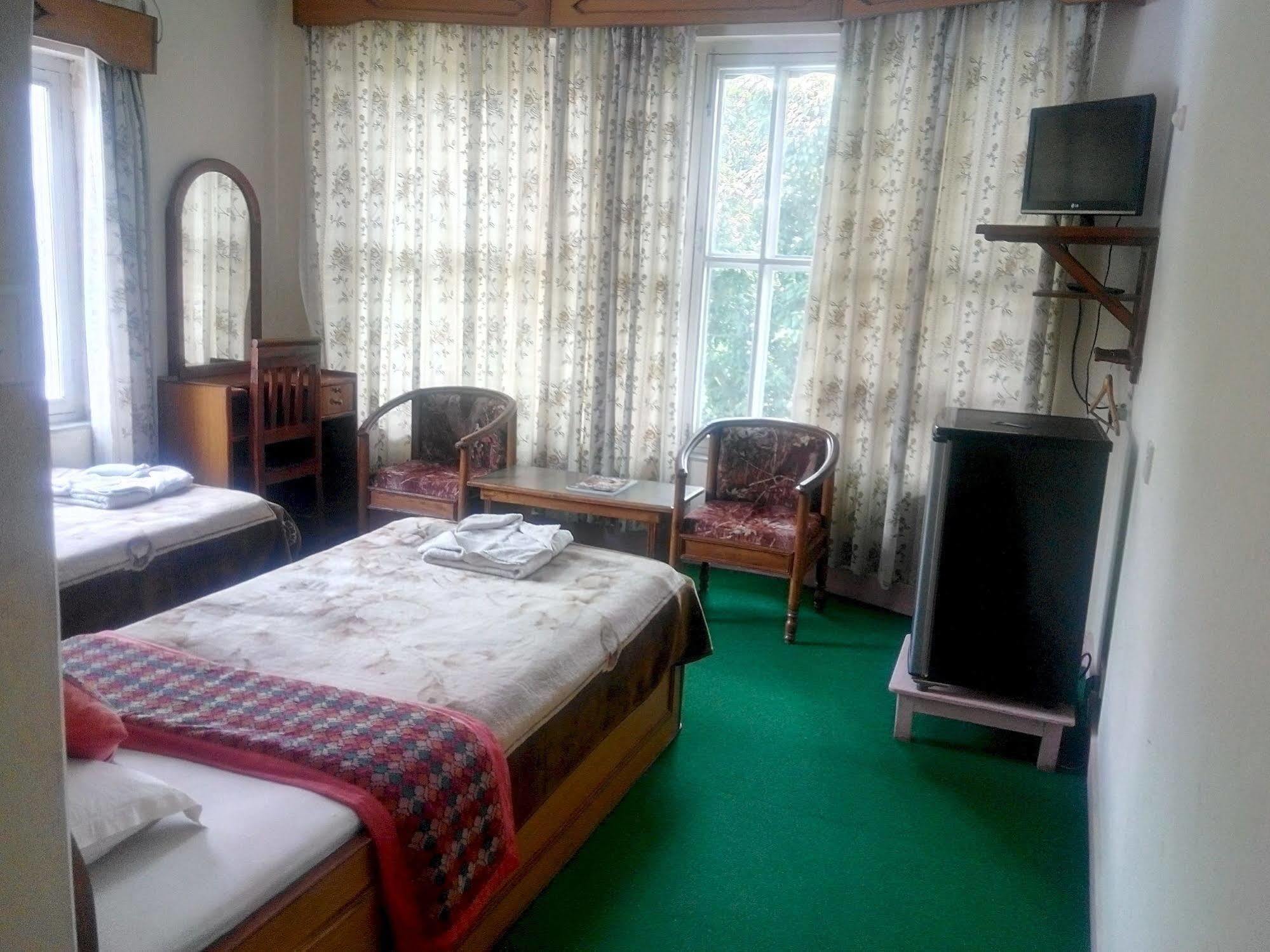 Green Tara Hotel Покхара Екстер'єр фото